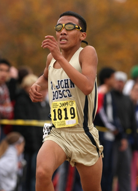 2009 CIF XC Boys D3-125.JPG - 2009 California CIF Cross Country Championships, Woodward Park, Fresno, California